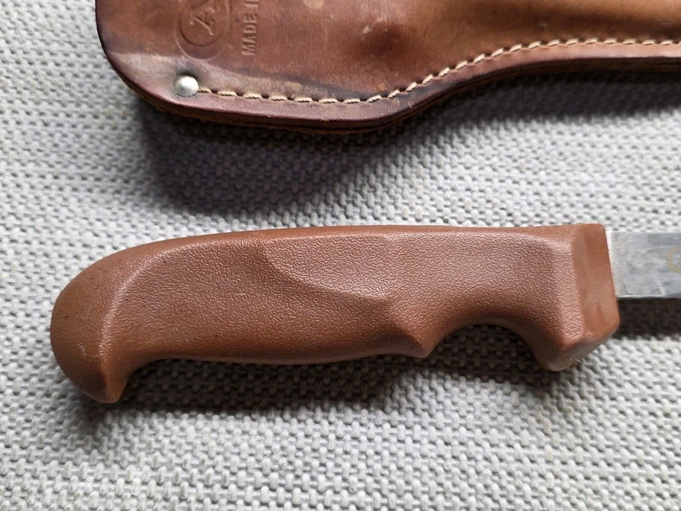 Vintage Case XX BR12 6F SSP Filet / Skinning Knife w/ Leather Sheath.  Blade 6" - Image 4 of 4