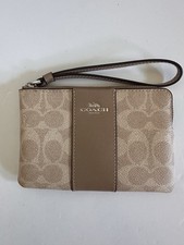 Coach F2481 Corner Zip Wristlet Signature Design Light Khaki Wallet Coin Purse