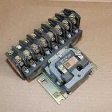 One Square D 8903 LO 80 V01 8 Pole Lighting Contactor 20/30A 24VAC Coil More Ava