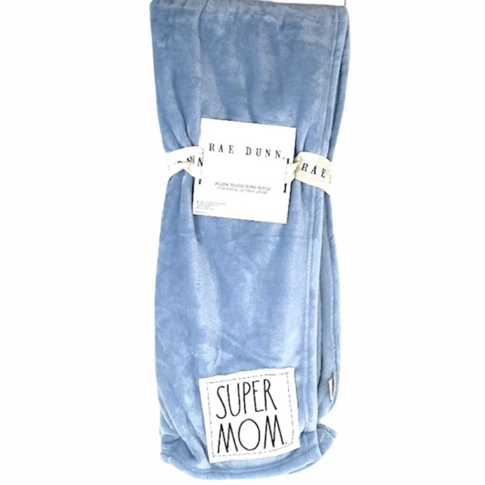Rae dunn best mom ever blanket sales