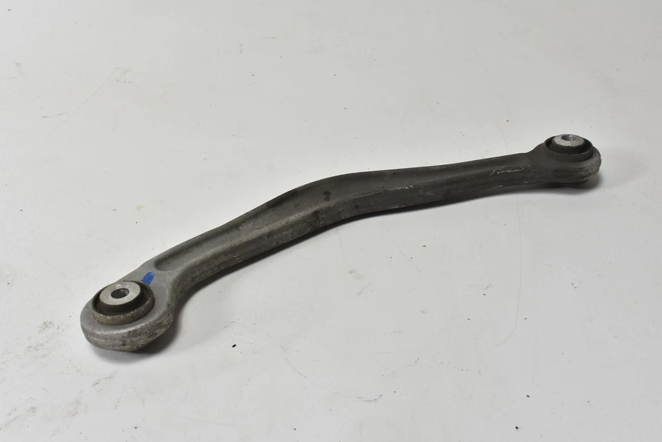 Brazo de puntal delantero superior trasero derecho para S450 S550 CL550 CL63 S63 AMG S400 híbrido Foto 3 de 4