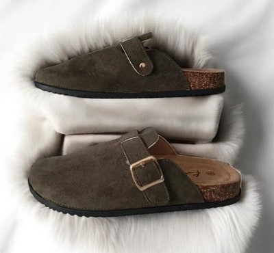 Damen Clog Pantoletten olivgrün verstellbarer Riemen Fußbett Komfort Sandalen Größen