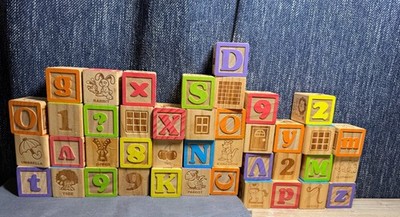 39 Pieces Children Letters And Picture Wooden Blocks.