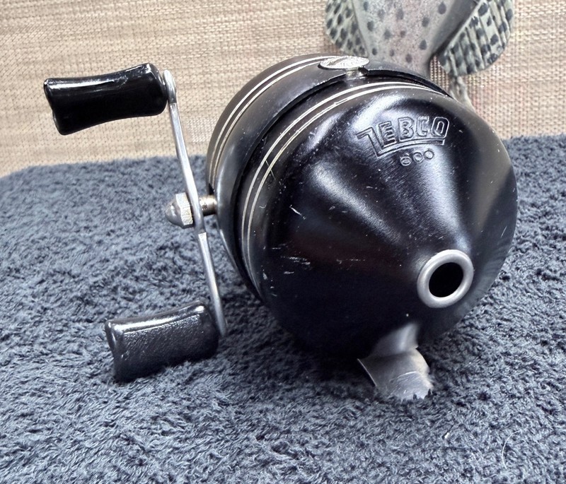Vintage Zebco 600 Spin Casting Fishing Reel, Nice Condition, Made in USA!