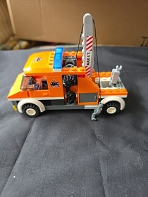 Lego City Camper 7639 & Tow Truck 7638 Incomplete but NICE