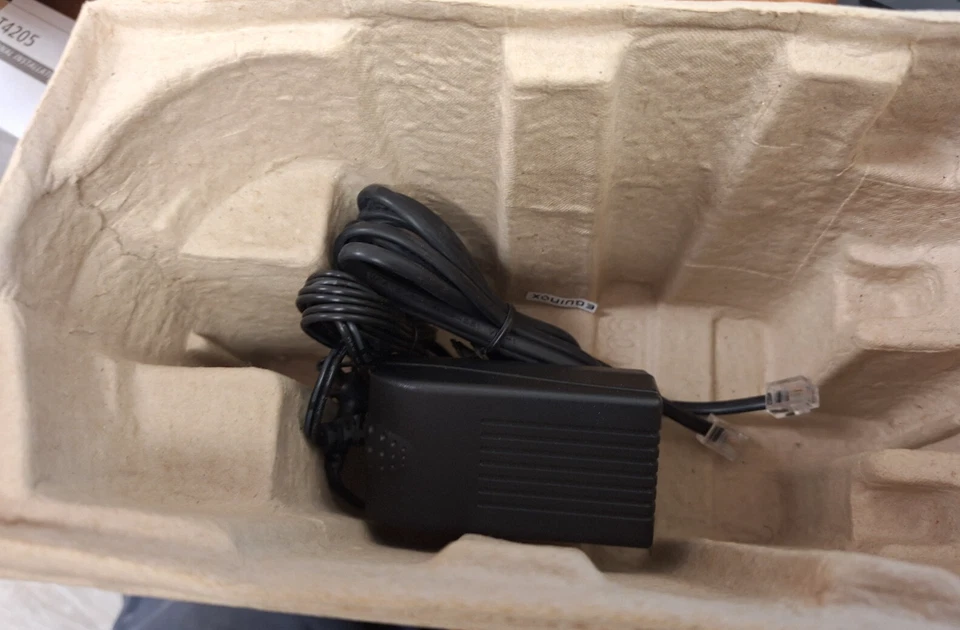 Equinox T4205 Credit Card Terminal w/ Pin Pad P1300 & AC Adapter - Image 3 of 3