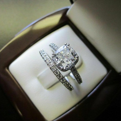 2,6 TCW Kissen Moissanit Halo Krappen Braut Verlobungsring 14k Weißgold plattiert