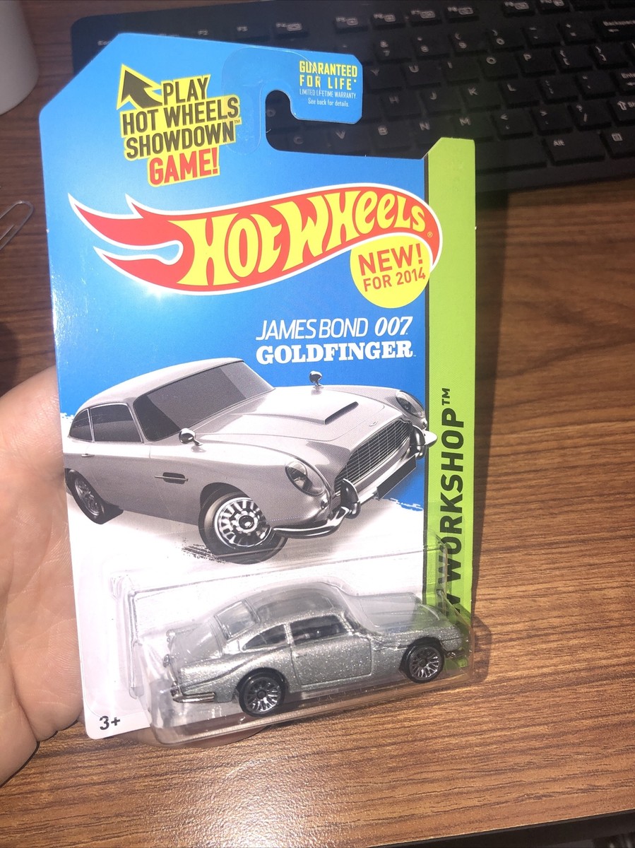 ホットウィール エリート アストンマーティン ”007 GOLD FINGER” Amazon.com: Hot Wheels Goldfinger 007 Aston Martin Set Retro