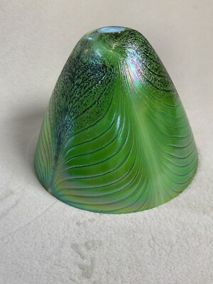 Hand-Blown Signed Todd Phillips Pulled-Feather Irridescent Green Lamp Shade