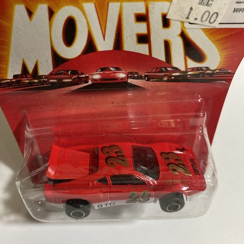 VTG NOC 1990 1:64 MAJORETTE MOVERS FERRARI GTO RED DIECAST 211 200 SERIES - Picture 2 of 3