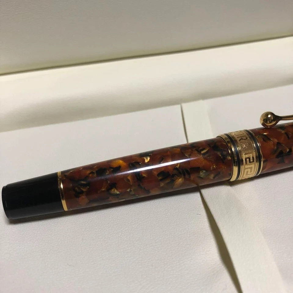 Pluma Estilográfica Aurora Optima 365 Marrón F Limitada a 365 Piezas Usada en Todo el Mundo Foto 4 de 4