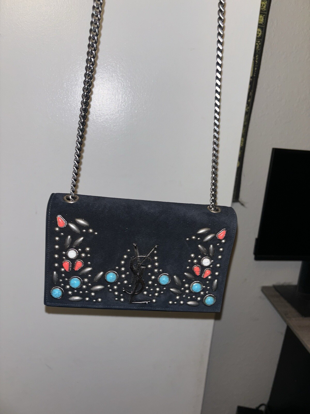 Borsa a tracolla Saint Laurent YSL monogramma Kate corallo pietra turchese borchie