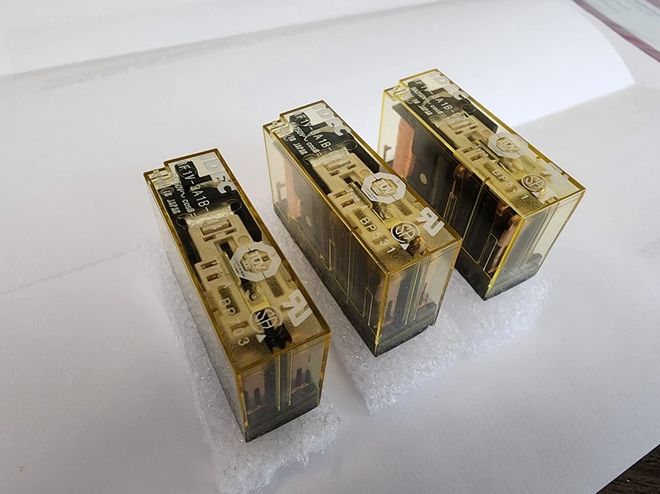 IDEC, RF1V-3A1B-D24, Plug-in Relay,3NO/NC, Non-Latching, 6 A, 24Vdc, New Stock - Image 3 of 4