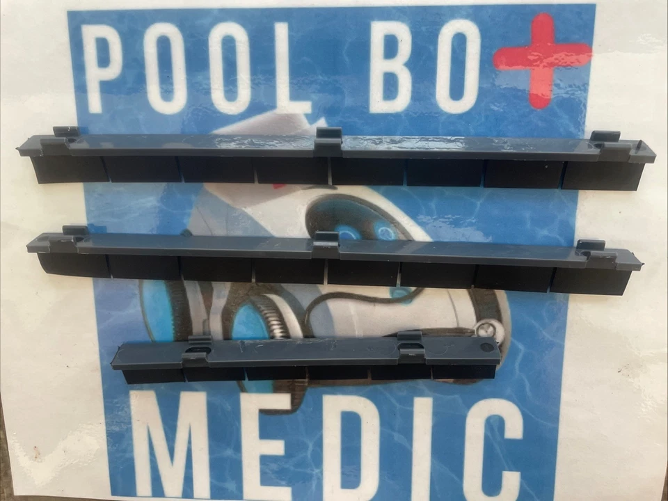 New Maytronics Dolphin Pool Skirt Rubber Strips Bottom Brush Scrubber 2022-up - Image 2 of 3