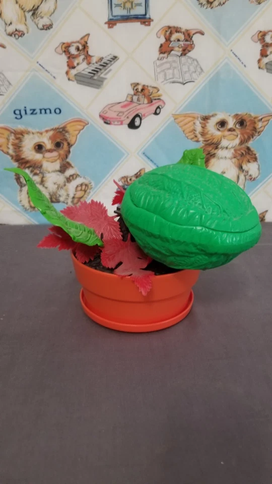 Audrey Feed Me Plant Game Vintage Little Shop of Horrors 1986 Read - Image 2 of 4