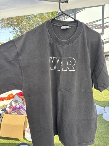 War Concert T-shirt Size XL Black 1990s vintage concert t-shirt, vintage, size XL, single stitch, B+ condition
