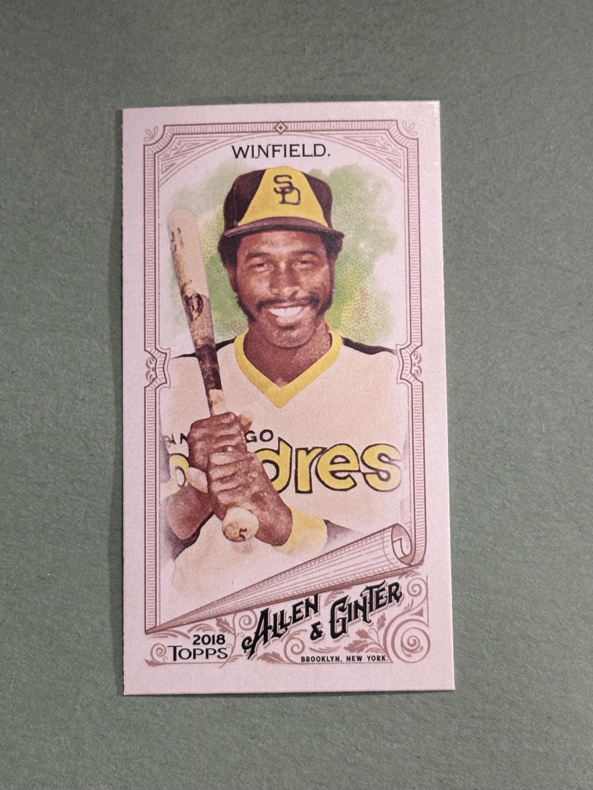 Dave Winfield 2018 Topps Allen & Ginter Mini San Diego Padres #223 FF649