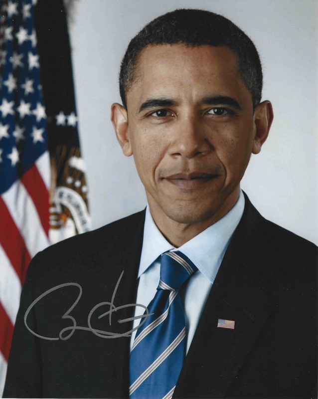 BARACK OBAMA - President of the United States (2009-2017) - Autograph Photo