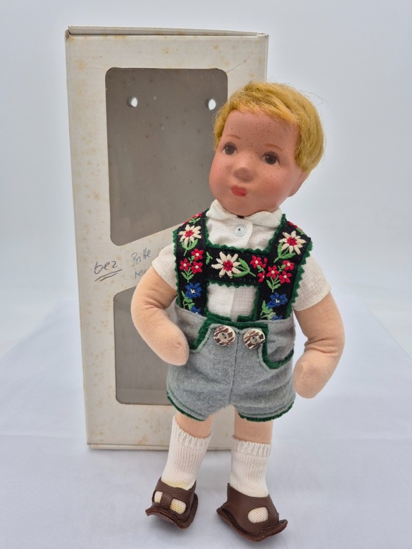 Kathe Kruse 9.5" Boy Daumlinchen "Sample" 90368 Doll Blue Felt Lederhosen 1990