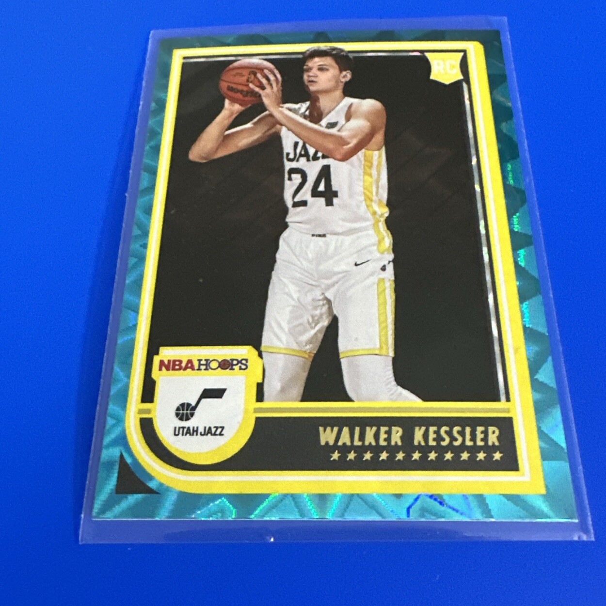 2022-23 Panini NBA Hoops - Rookies Teal Explosion #252 Walker Kessler (RC)