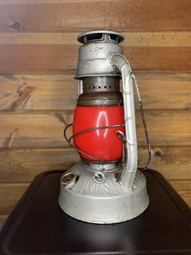 Rare 1937 Dietz Little Wizard Lantern Frosted Red Globe- Leak Tested It Works - Picture 3 of 11