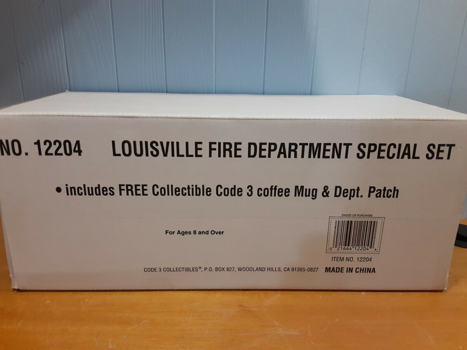 Code3  Limited Edition- Louisville  Fire Department  Special  Set # 12204