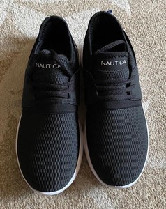 nautica running shoes