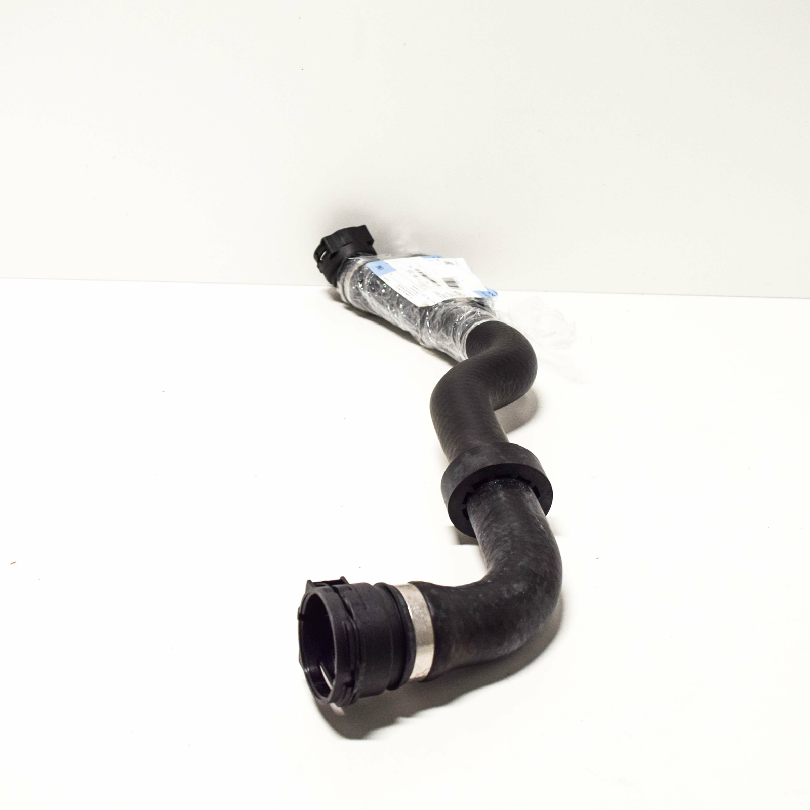 NEW BMW 5 E39 COOLING SYSTEM WATER HOSE PIPE 2.5 DIESEL  