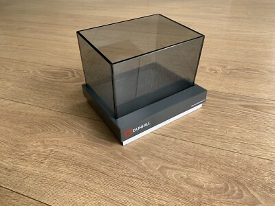   DUNHILL Tabak Design Display aus Rauchglas  