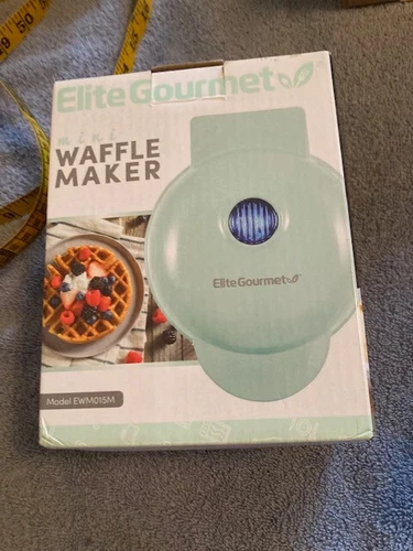 Elite Gourmet Mini Waffle Maker - Mint - EWM015M - NIB - FREE S/H