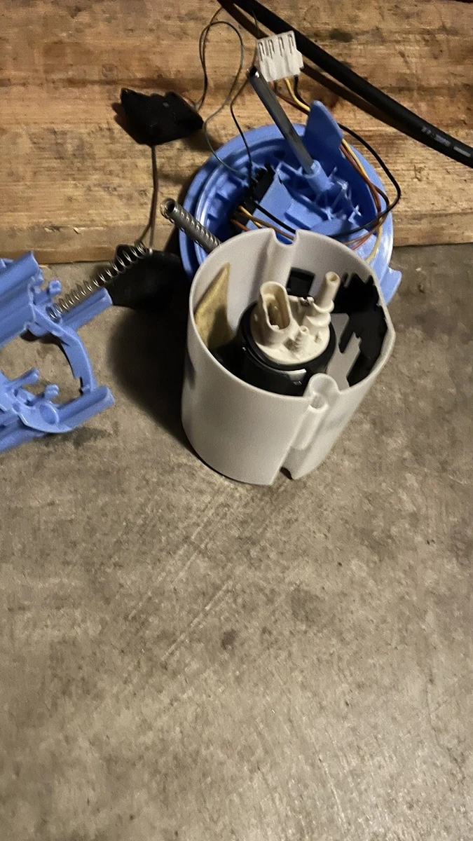 Mercedes M157 5.5 AMG fuel pump 2184700494. Cls63 E63 5.5 | eBay
