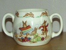 Royal Doulton Bunnykins 2 Handle Baby Cup Bunnies Knitting Fine Bone China B142