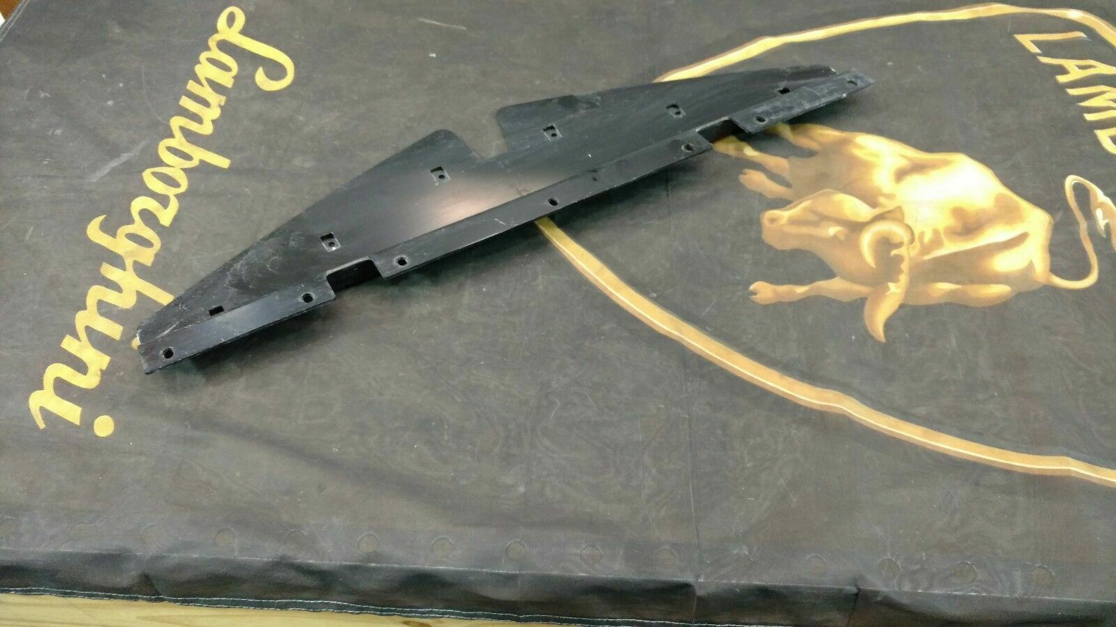 LAMBORGHINI AVENTADOR FRONT BUMPER SPOILER REINFORCEMENT OEM 470807165 
