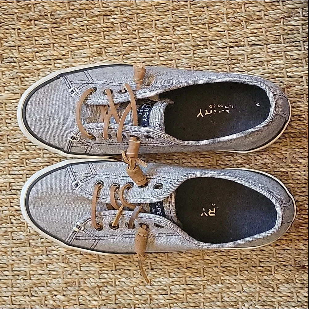 Sperry no tie boat best sale shoes