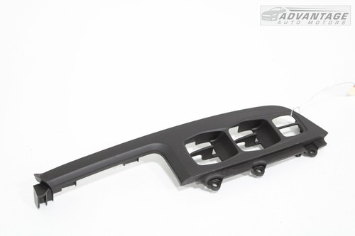 2013-2018 HYUNDAI SANTA FE FRONT LEFT SIDE DOOR PANEL SWITCH BEZEL TRIM OEM - Picture 2 of 8