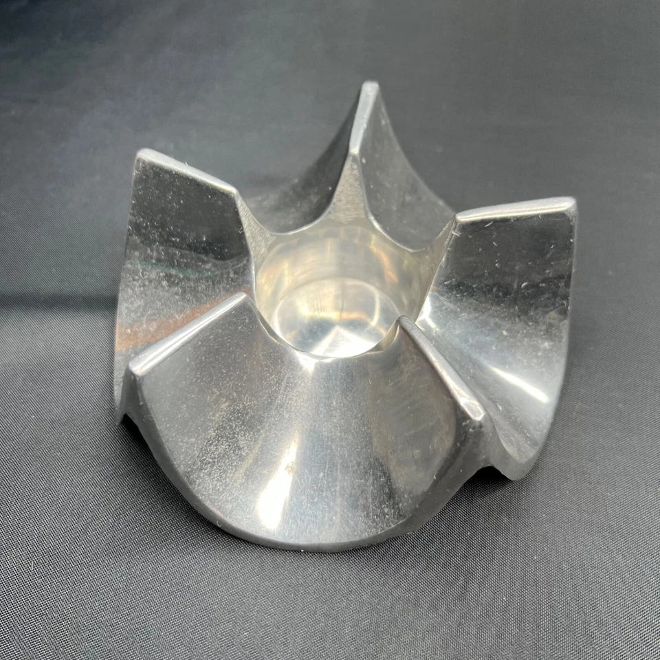 Decoración escandinava modernista tetera de metal fundido calentador pedestal candelabro, 5" Foto 2 de 4