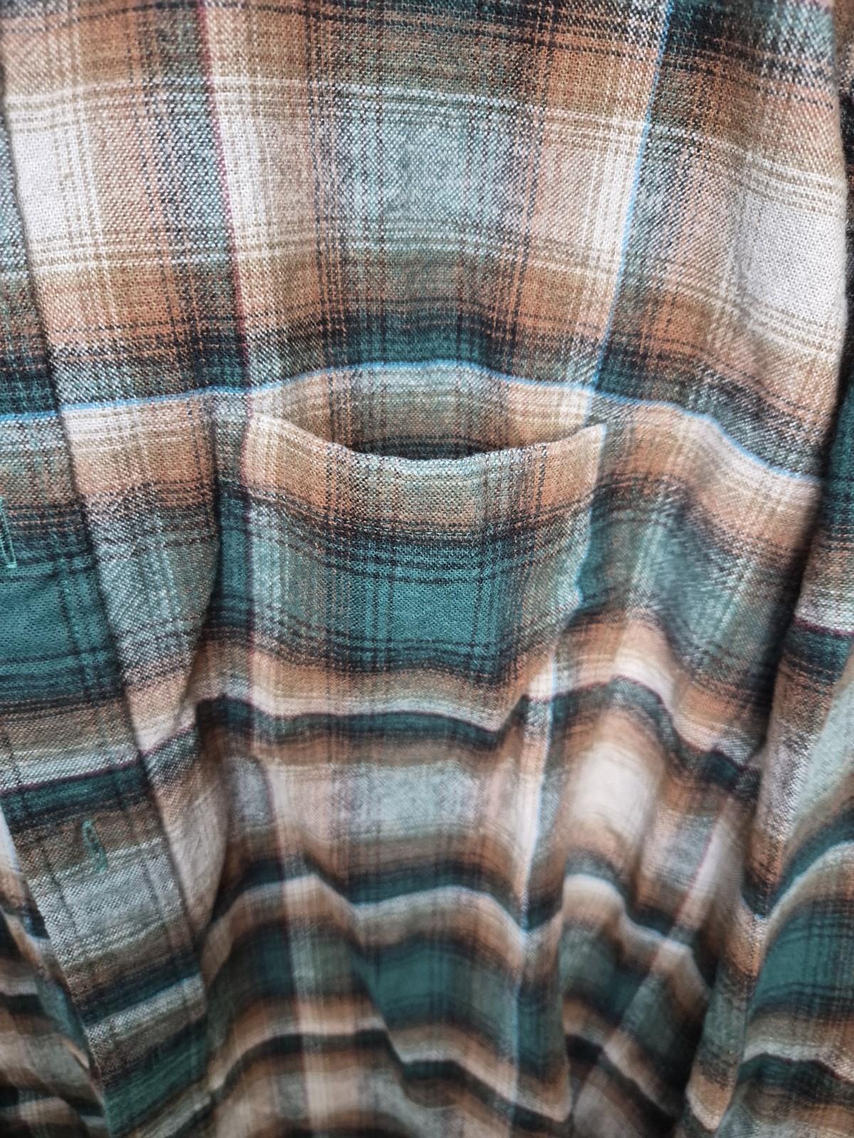 Pendleton Men Button Down Flannel Shirt M Plaid G… - image 4