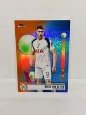 Mickey Van de Ven 2025-26 Topps Finest UEFA Orange Refractor/25 Tottenham #197