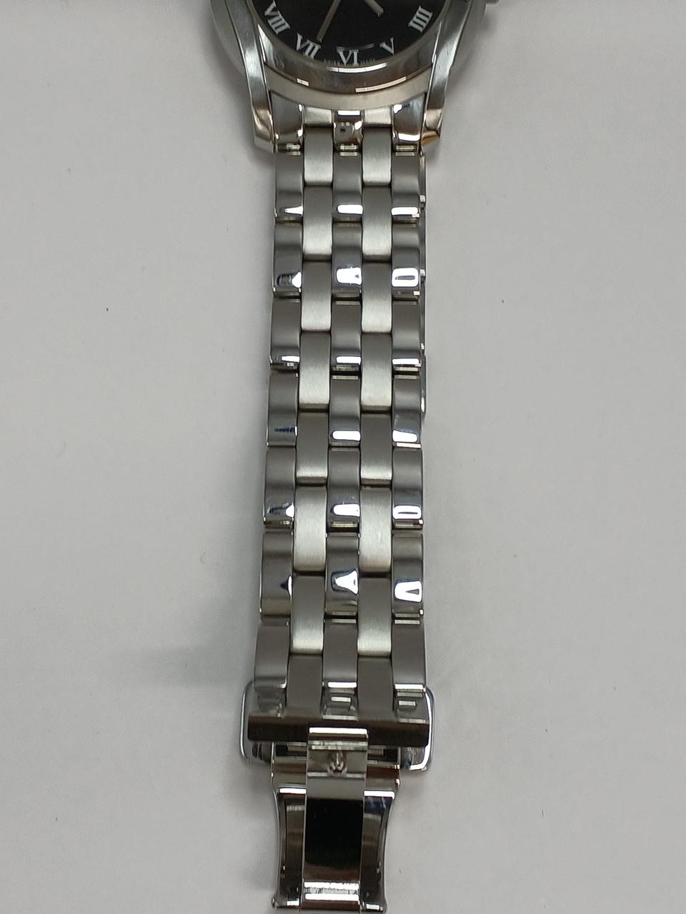 Gucci 5500M Men's Quartz Watch Stainless Steel Used 3M Warranty thumbnail 8