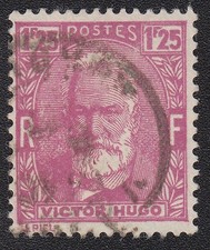 timbre France 1935 Victor Hugo Y&T n°304 1F25 lilas rose oblitéré