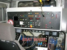 FOTO (2) DR 73944 - PLASSER & THEURER TAMPER/LINER (DETALLE) VISTA INTERIOR DE S