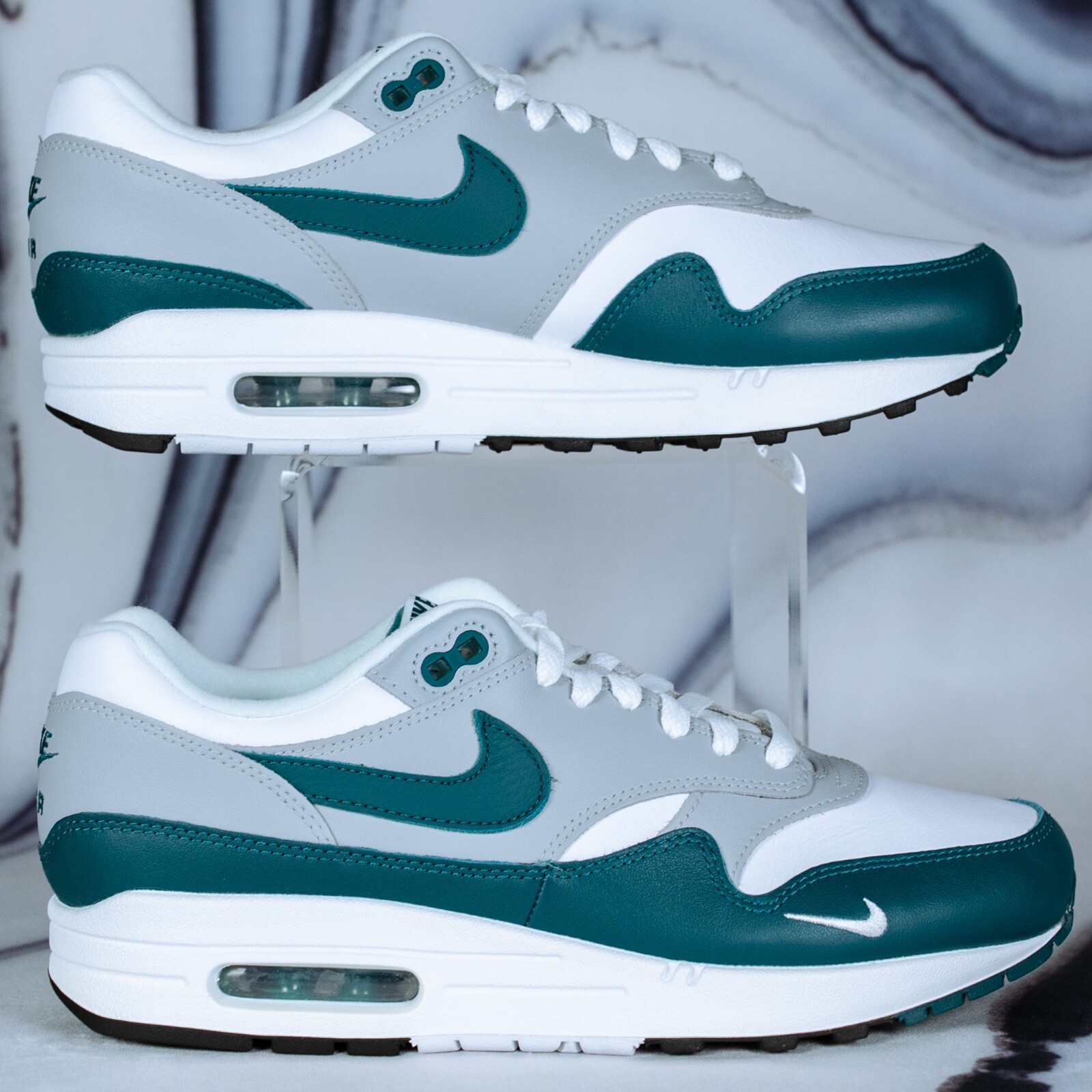 nike teal green
