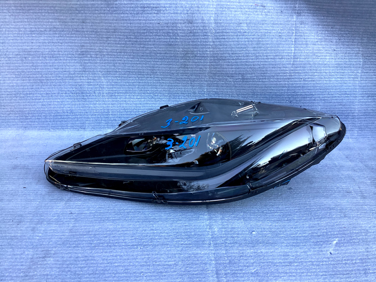 2021 2022 Ferrari Tributo F142MFL FOR PARTS USE ONLY left headlight OEM