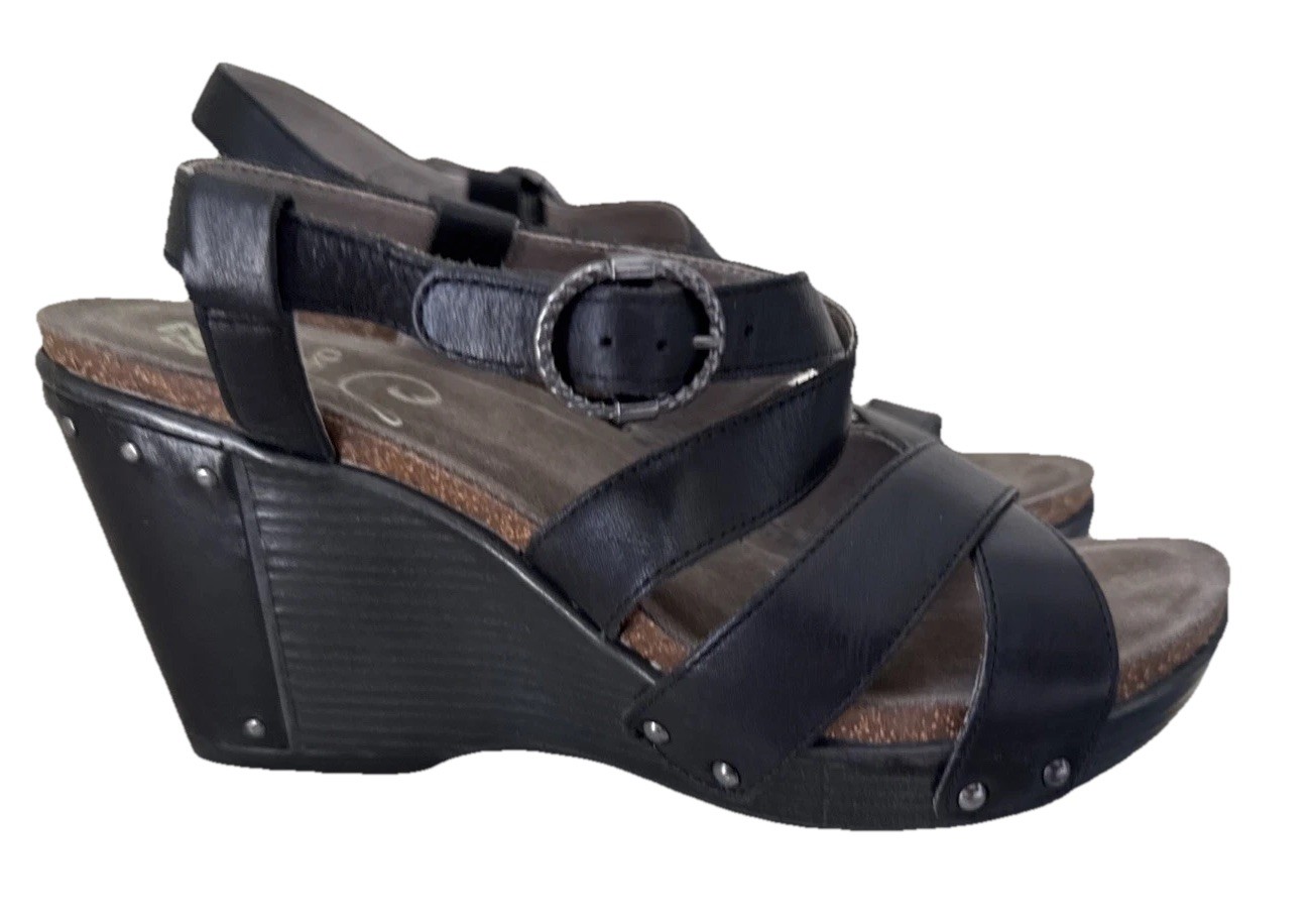 APL Sandali Dansko Frida donna 9 5 US pelle nera borchie plateau zeppa 40 eU