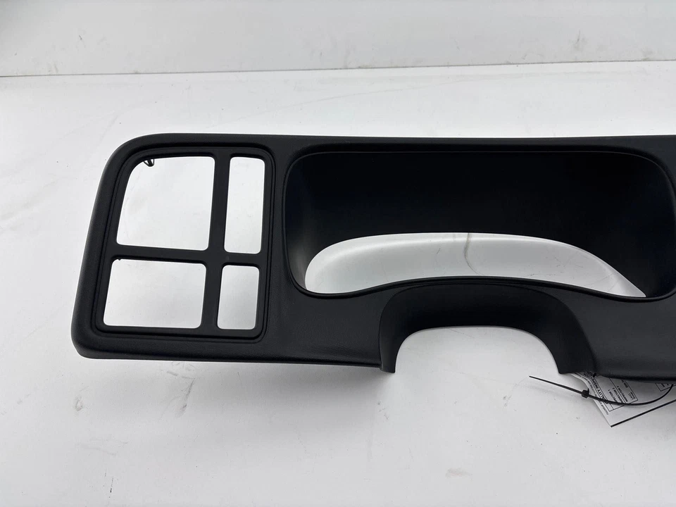 Chevrolet Silverado 1500 2003-2007 tablero embellecedor velocímetro radio bisel OEM Foto 3 de 4