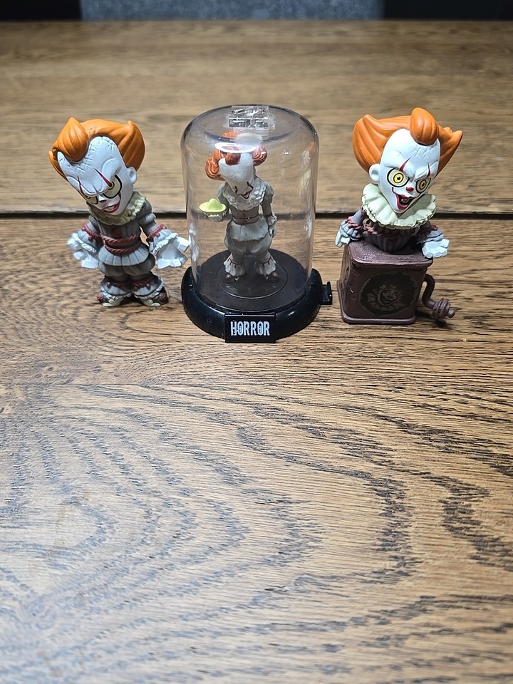 IT Pennywise Jack In The Box Figure Hot Topic Exclusive