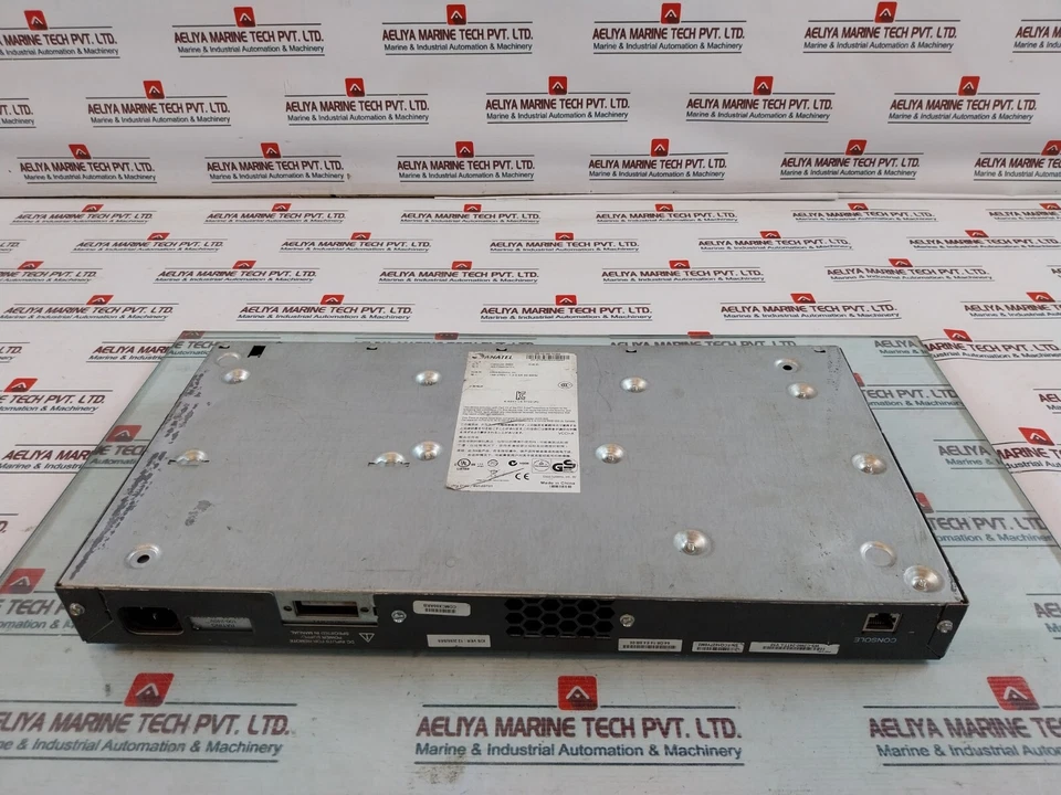 Cisco WS-C2960-24TT-L Catalyst 2960 24-Port Fast Ethernet Switch 100-240V - Image 2 of 4