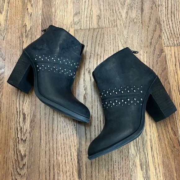 Lucky brand shop sancha bootie