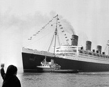 Cunard Line Queen Mary Photo