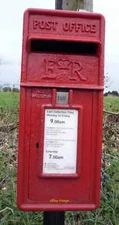 Photo 6x4 Close up, Elizabeth II postbox on Broad Lane Thorpe End Postbox c2016